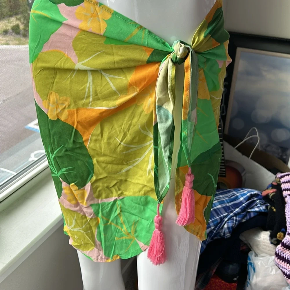 Tropical Leaf Tie-Side Swim Cover-Up Sarong - Green & Yellow